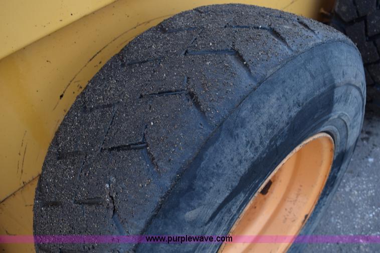 image for item J1957 1995 Case 1845C skid steer