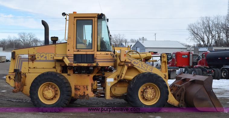 image for item J1959 1993 Case 621B wheel loader
