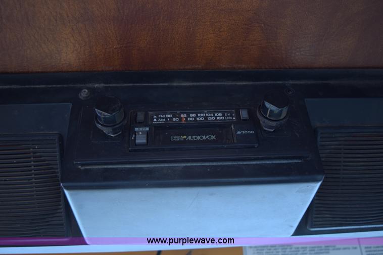 image for item J1959 1993 Case 621B wheel loader