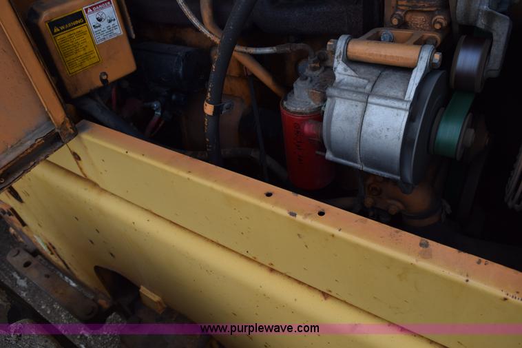 image for item J1959 1993 Case 621B wheel loader