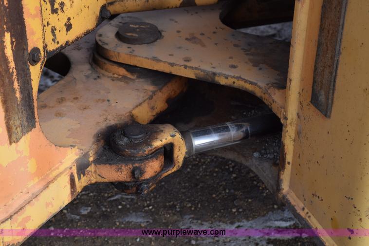 image for item J1959 1993 Case 621B wheel loader