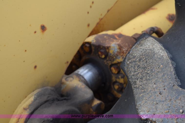 image for item J1959 1993 Case 621B wheel loader