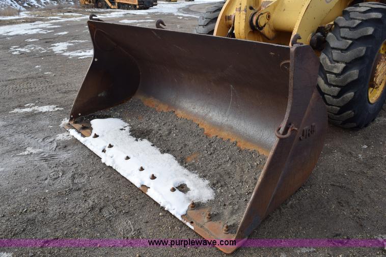 image for item J1959 1993 Case 621B wheel loader