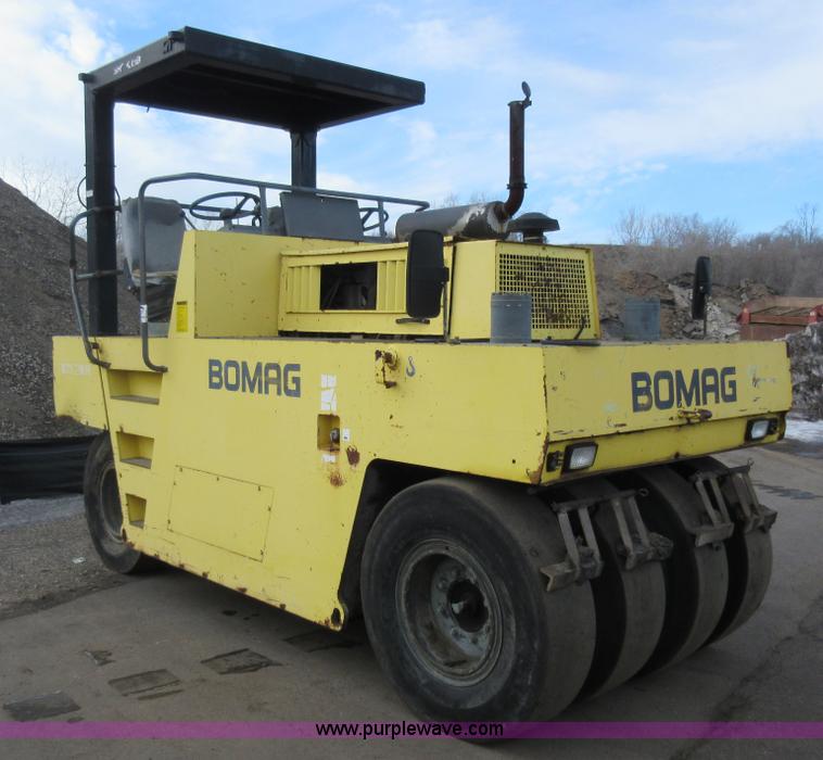image for item J1963 Bomag BW20R pneumatic roller