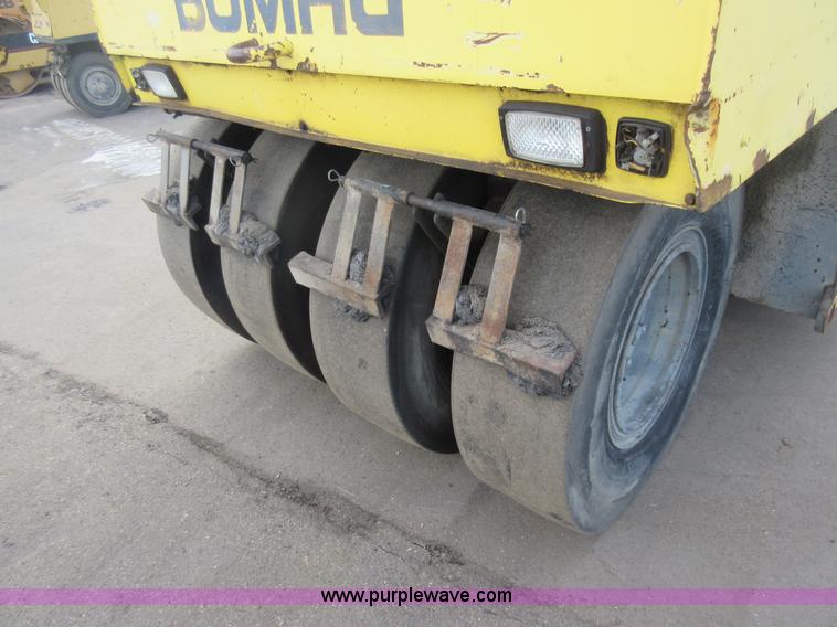 image for item J1963 Bomag BW20R pneumatic roller