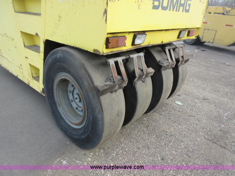 image for item J1963 Bomag BW20R pneumatic roller
