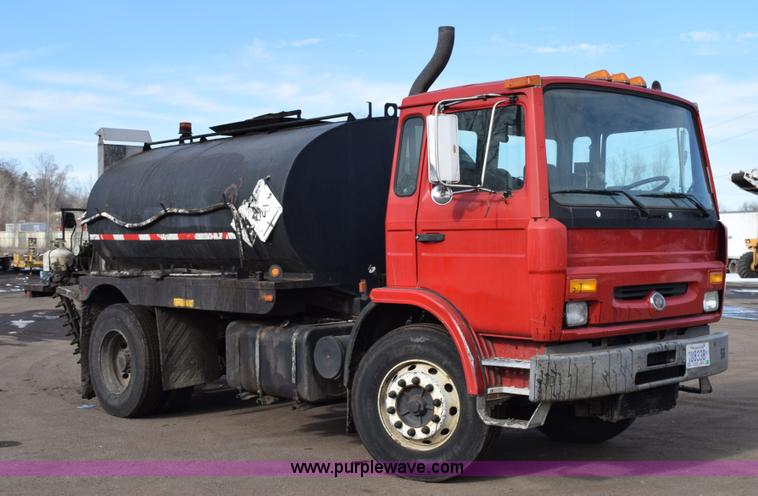 image for item J1967 1999 Mack MS300F oil distributor truck