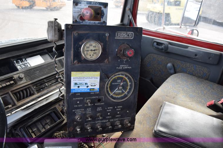 image for item J1967 1999 Mack MS300F oil distributor truck