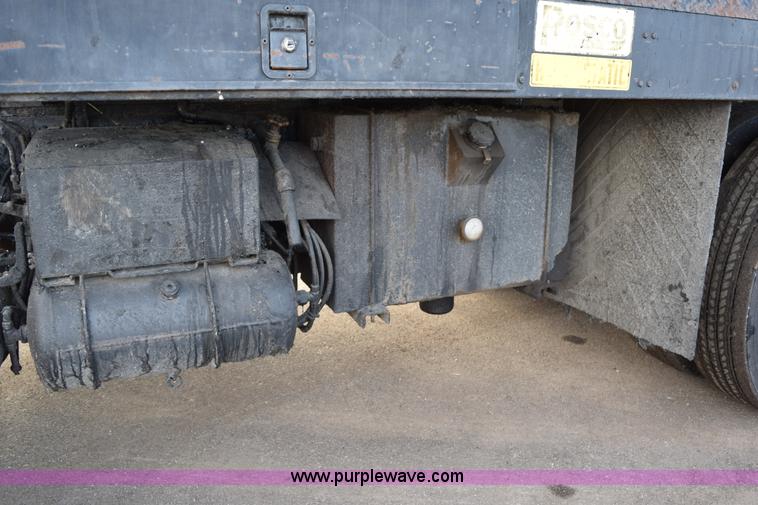 image for item J1967 1999 Mack MS300F oil distributor truck