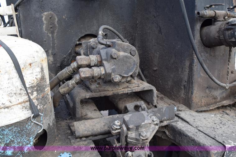 image for item J1967 1999 Mack MS300F oil distributor truck