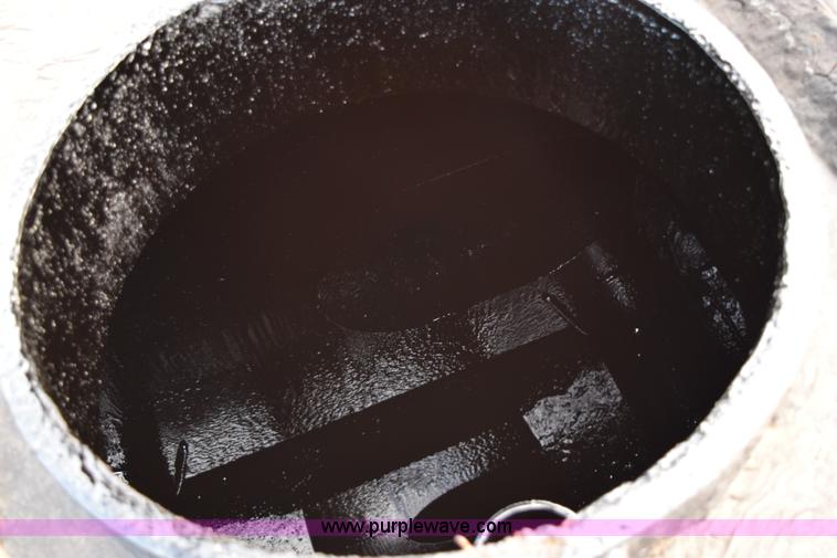 image for item J1967 1999 Mack MS300F oil distributor truck