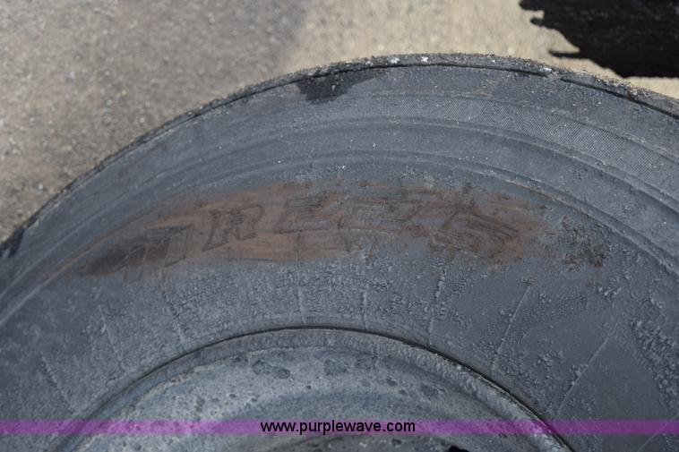 image for item J1967 1999 Mack MS300F oil distributor truck