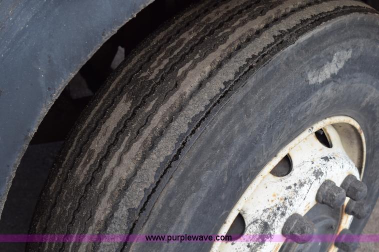 image for item J1967 1999 Mack MS300F oil distributor truck