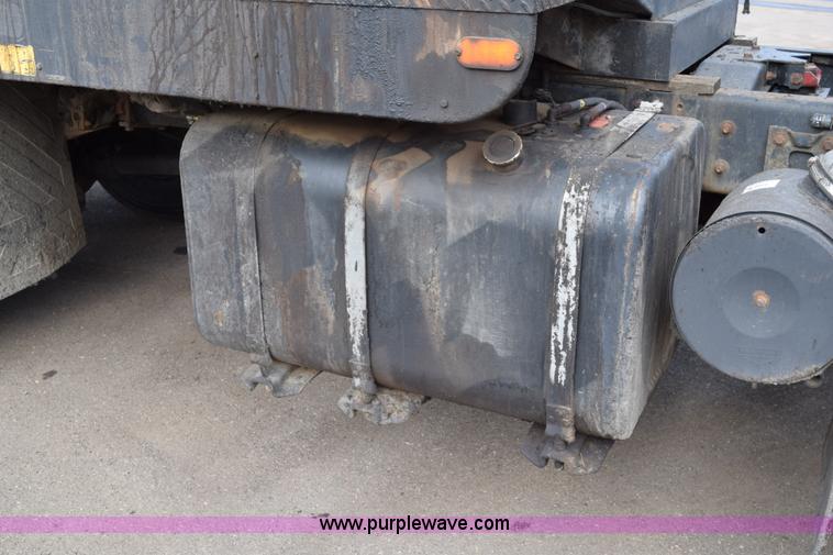 image for item J1967 1999 Mack MS300F oil distributor truck