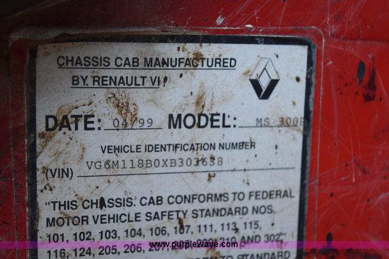 image for item J1967 1999 Mack MS300F oil distributor truck