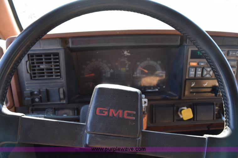 image for item J1972 1994 GMC TopKick dump truck