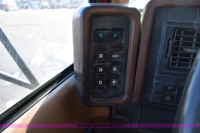 image for item J1972 1994 GMC TopKick dump truck