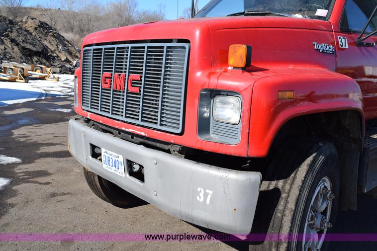 image for item J1972 1994 GMC TopKick dump truck