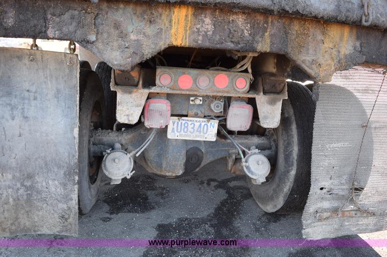 image for item J1972 1994 GMC TopKick dump truck