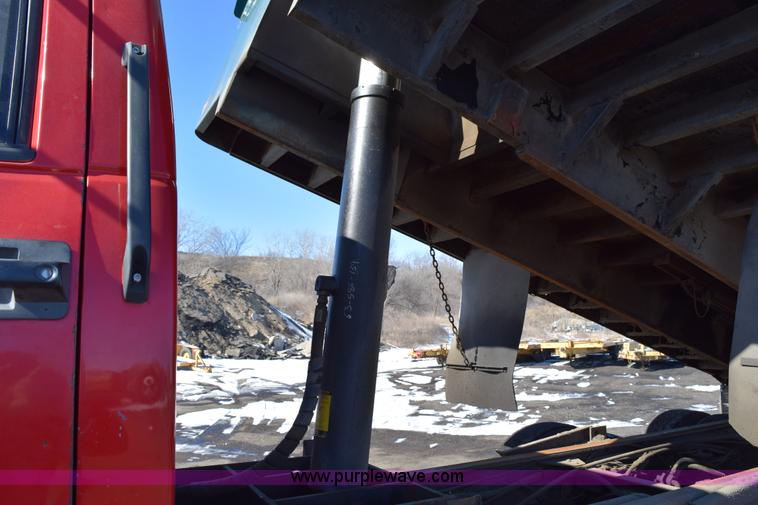 image for item J1972 1994 GMC TopKick dump truck