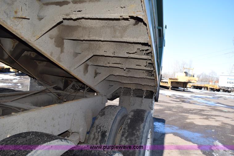 image for item J1972 1994 GMC TopKick dump truck