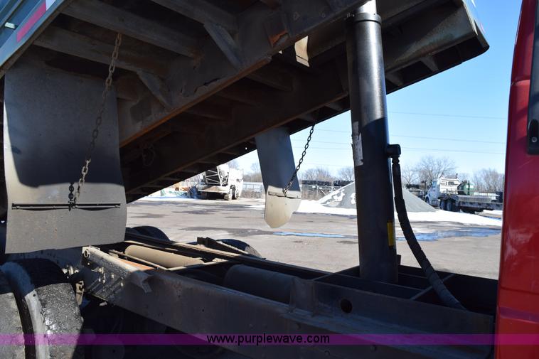 image for item J1972 1994 GMC TopKick dump truck