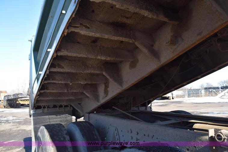 image for item J1972 1994 GMC TopKick dump truck