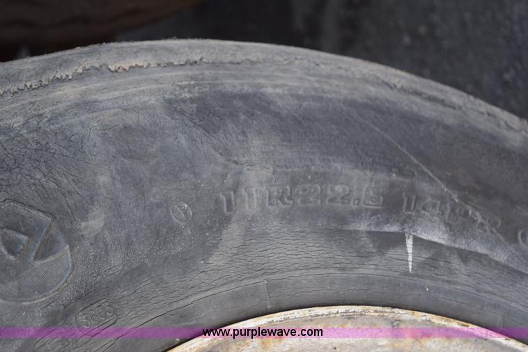 image for item J1972 1994 GMC TopKick dump truck