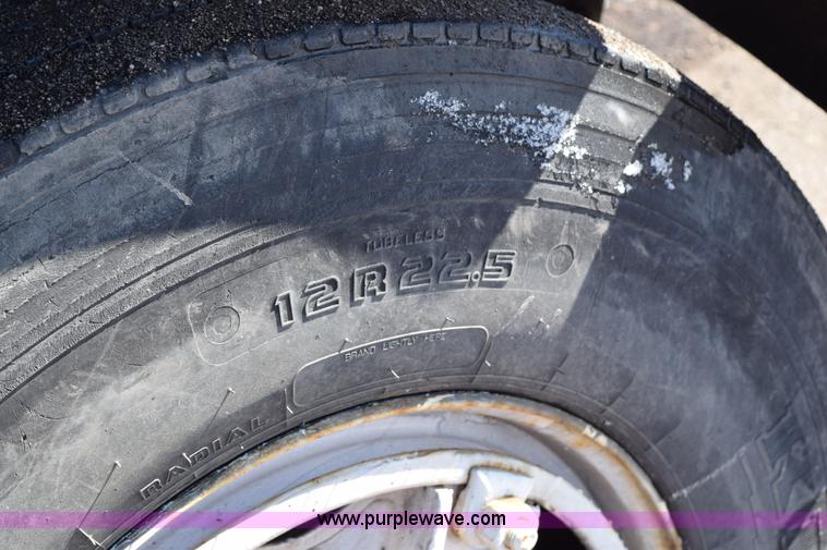 image for item J1972 1994 GMC TopKick dump truck