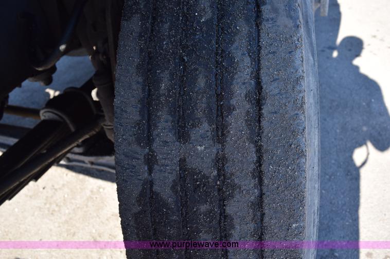 image for item J1972 1994 GMC TopKick dump truck