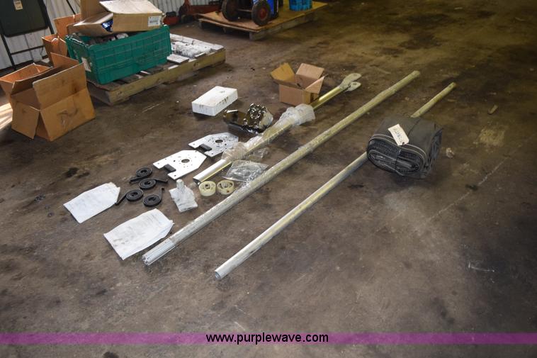 image for item J1972 1994 GMC TopKick dump truck