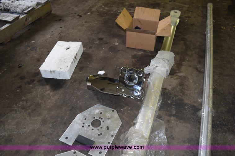 image for item J1972 1994 GMC TopKick dump truck