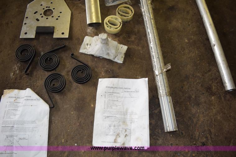 image for item J1972 1994 GMC TopKick dump truck