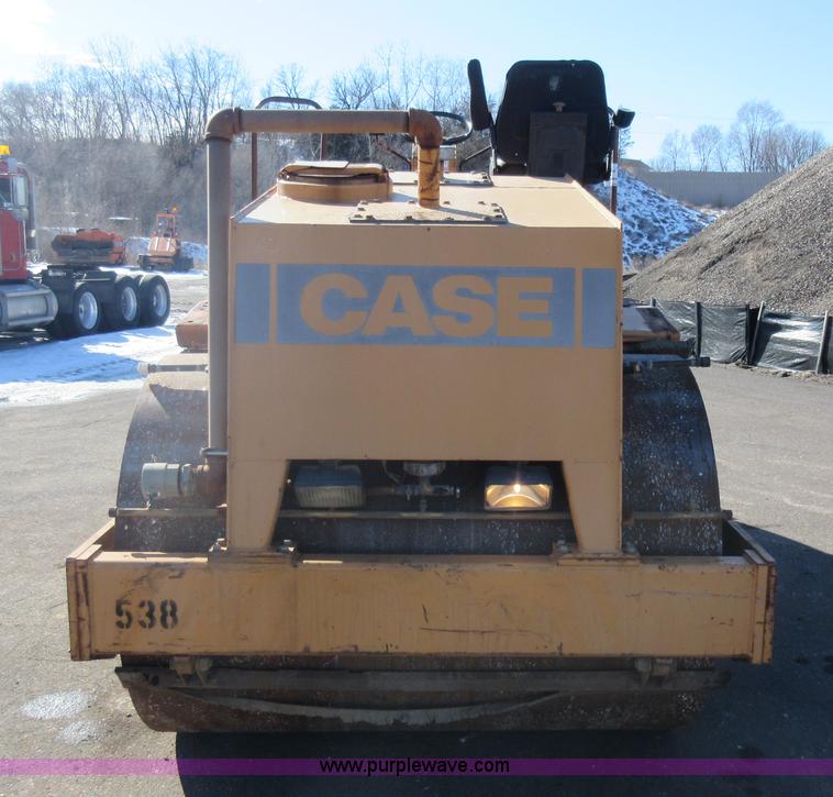 image for item J1976 Case 752B vibratory double drum roller