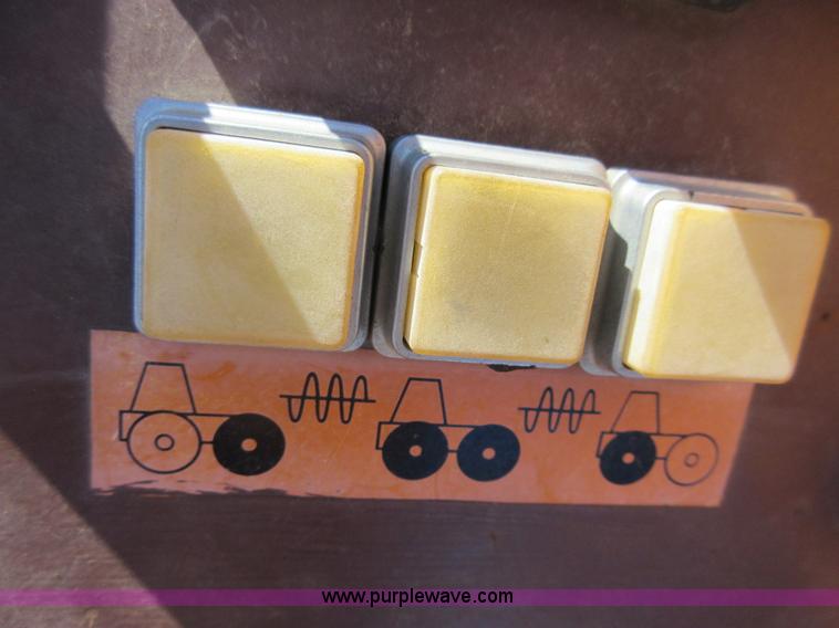 image for item J1976 Case 752B vibratory double drum roller