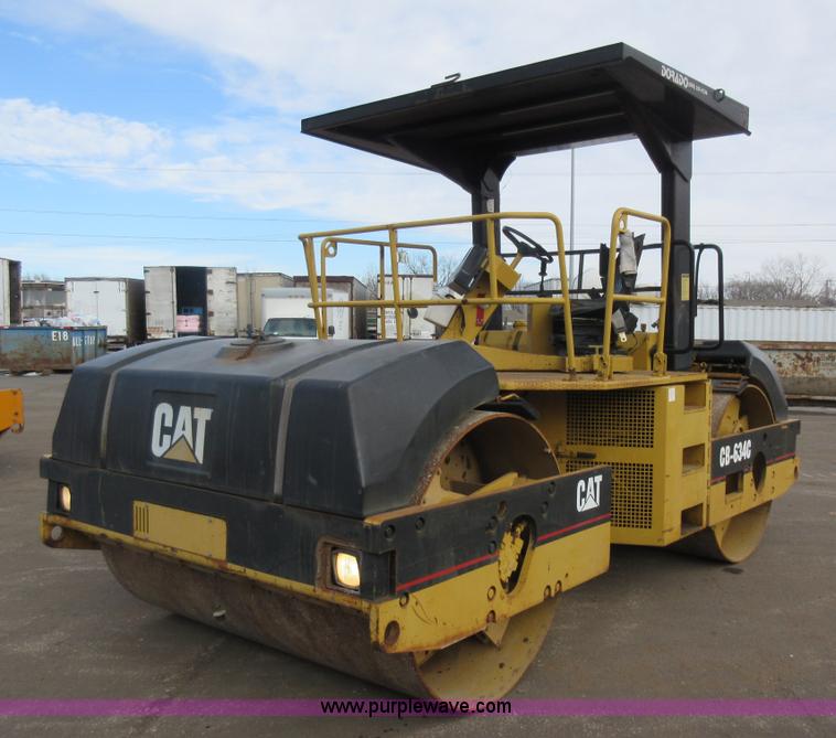 image for item J1978 Caterpillar CB634C vibratory double drum roller