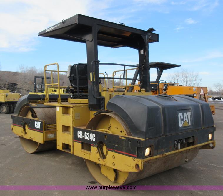 image for item J1978 Caterpillar CB634C vibratory double drum roller