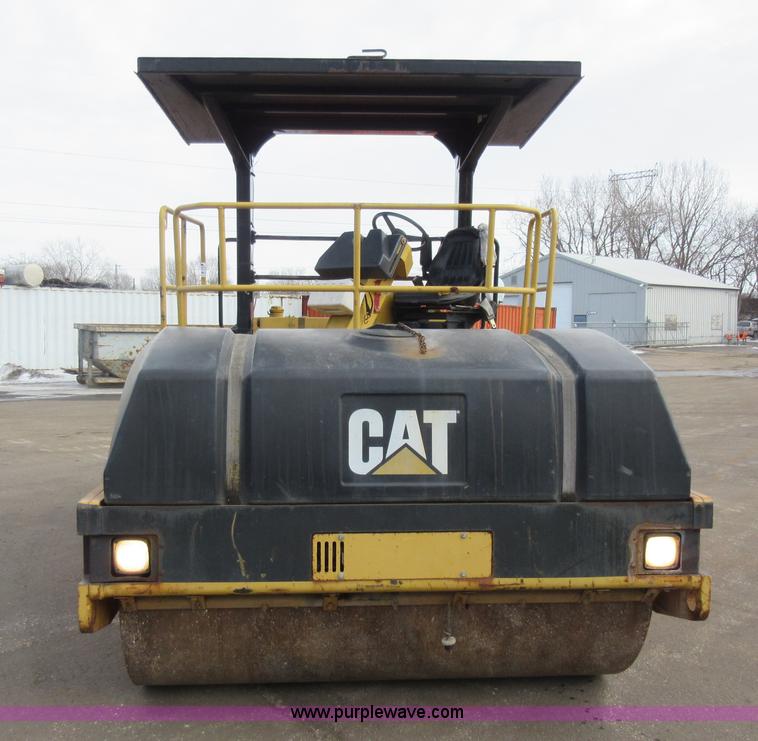 image for item J1978 Caterpillar CB634C vibratory double drum roller