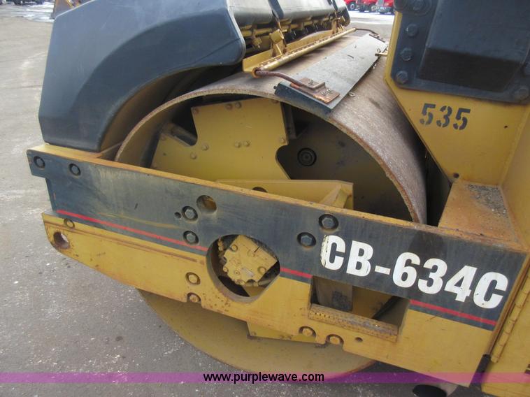 image for item J1978 Caterpillar CB634C vibratory double drum roller
