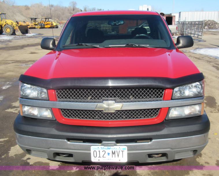image for item J1980 2003 Chevrolet Silverado 1500 Ext. Cab pickup truck
