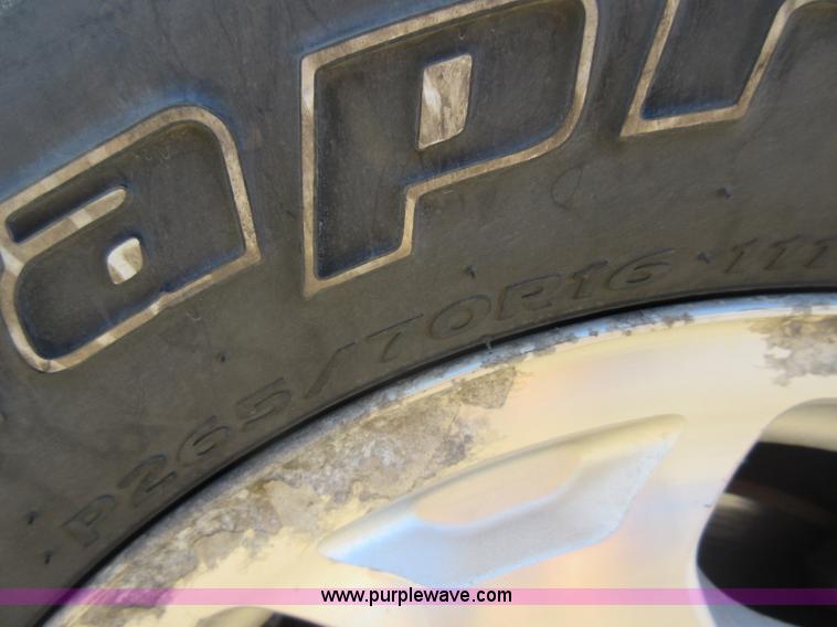 image for item J1980 2003 Chevrolet Silverado 1500 Ext. Cab pickup truck