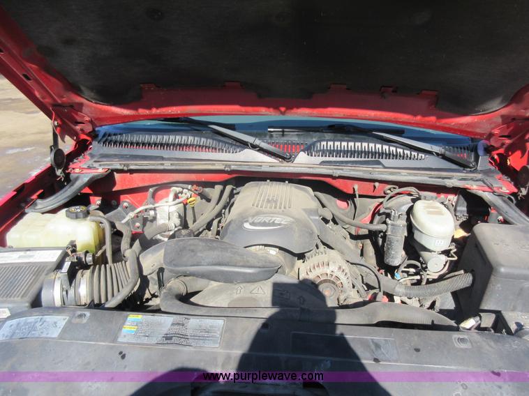 image for item J1980 2003 Chevrolet Silverado 1500 Ext. Cab pickup truck