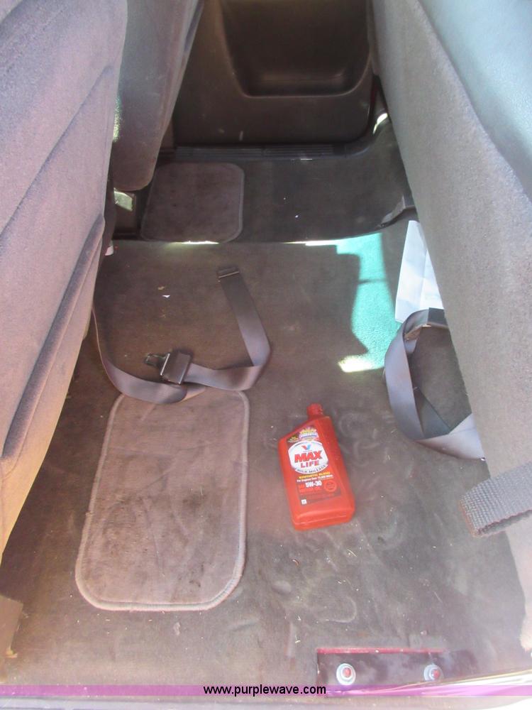 image for item J1980 2003 Chevrolet Silverado 1500 Ext. Cab pickup truck