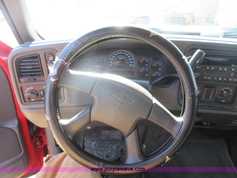 image for item J1980 2003 Chevrolet Silverado 1500 Ext. Cab pickup truck