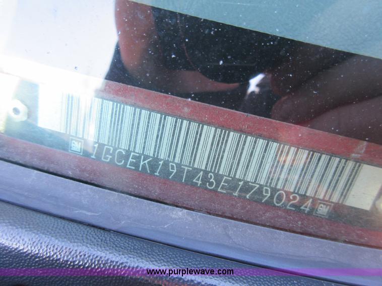 image for item J1980 2003 Chevrolet Silverado 1500 Ext. Cab pickup truck