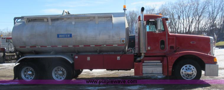 image for item J1981 1996 Peterbilt 377 water truck