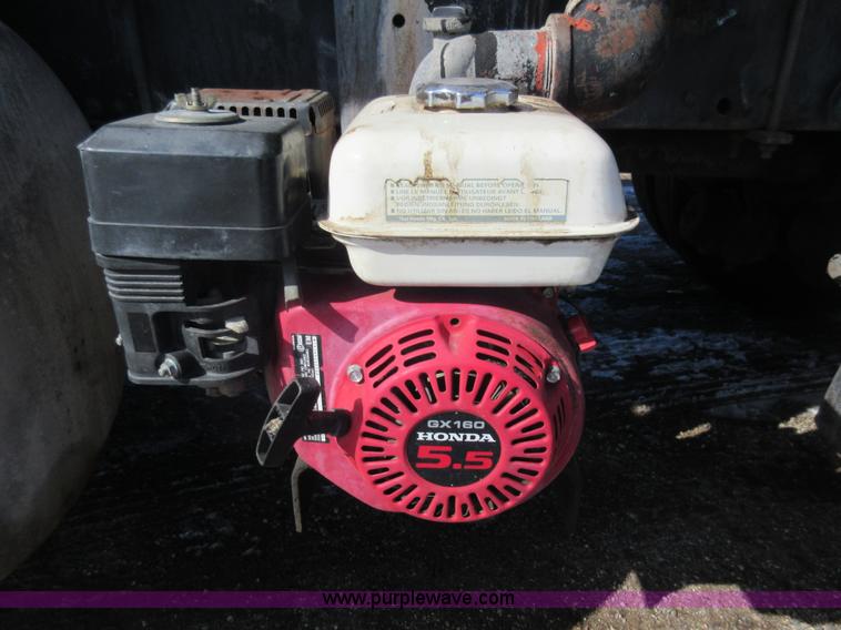 image for item J1981 1996 Peterbilt 377 water truck