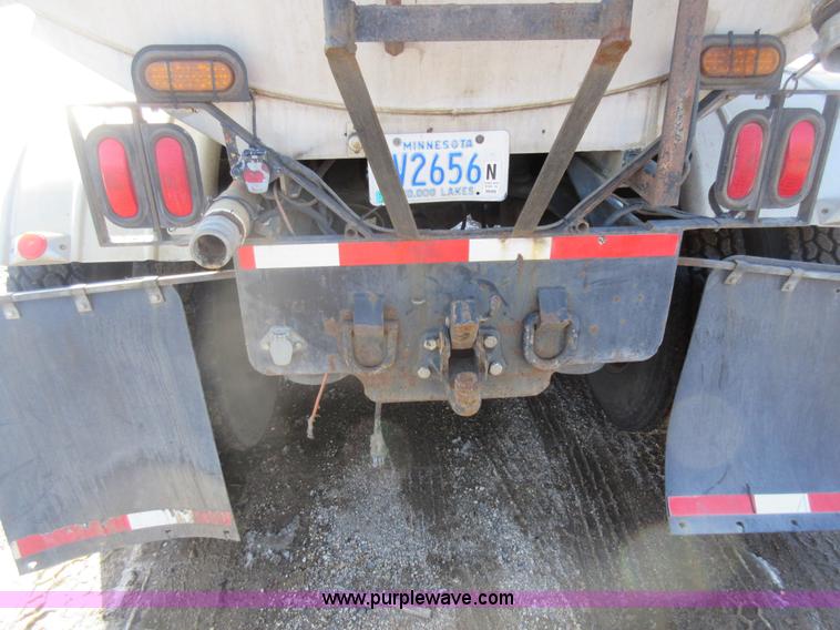 image for item J1981 1996 Peterbilt 377 water truck