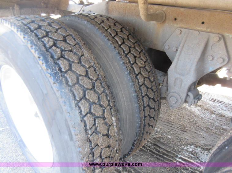 image for item J1981 1996 Peterbilt 377 water truck