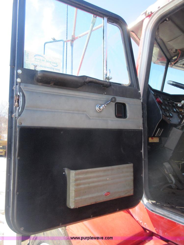 image for item J1981 1996 Peterbilt 377 water truck